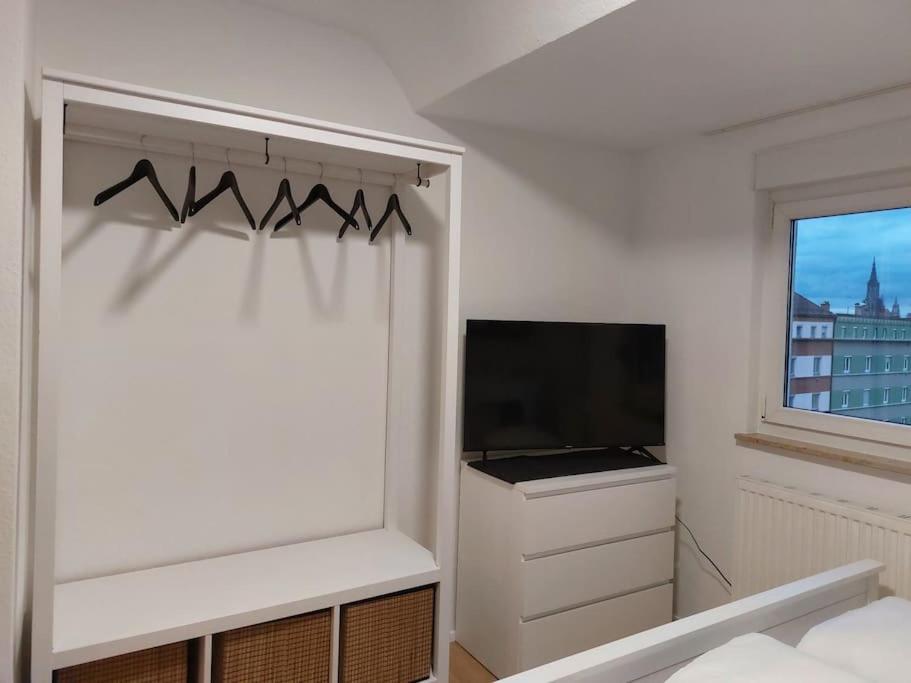 Rooftop Apartmens Ulm - Komfortable Neue Gemeinschaftsunterkunft Im Herzen Von Ulm - Raum 1 Εξωτερικό φωτογραφία