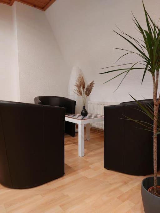 Rooftop Apartmens Ulm - Komfortable Neue Gemeinschaftsunterkunft Im Herzen Von Ulm - Raum 1 Εξωτερικό φωτογραφία